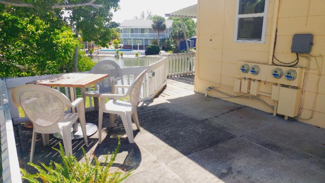 Hidden Harbor Suites Fort Myers Beach Bagian luar foto