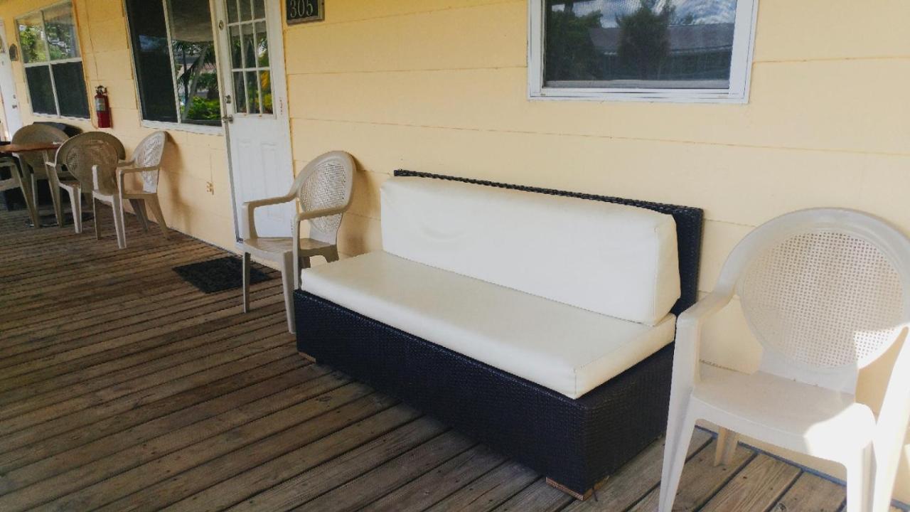 Hidden Harbor Suites Fort Myers Beach Bagian luar foto