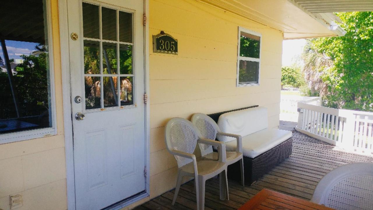 Hidden Harbor Suites Fort Myers Beach Bagian luar foto