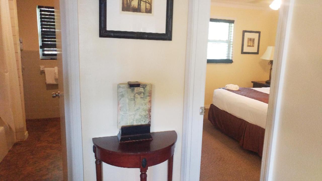 Hidden Harbor Suites Fort Myers Beach Bagian luar foto