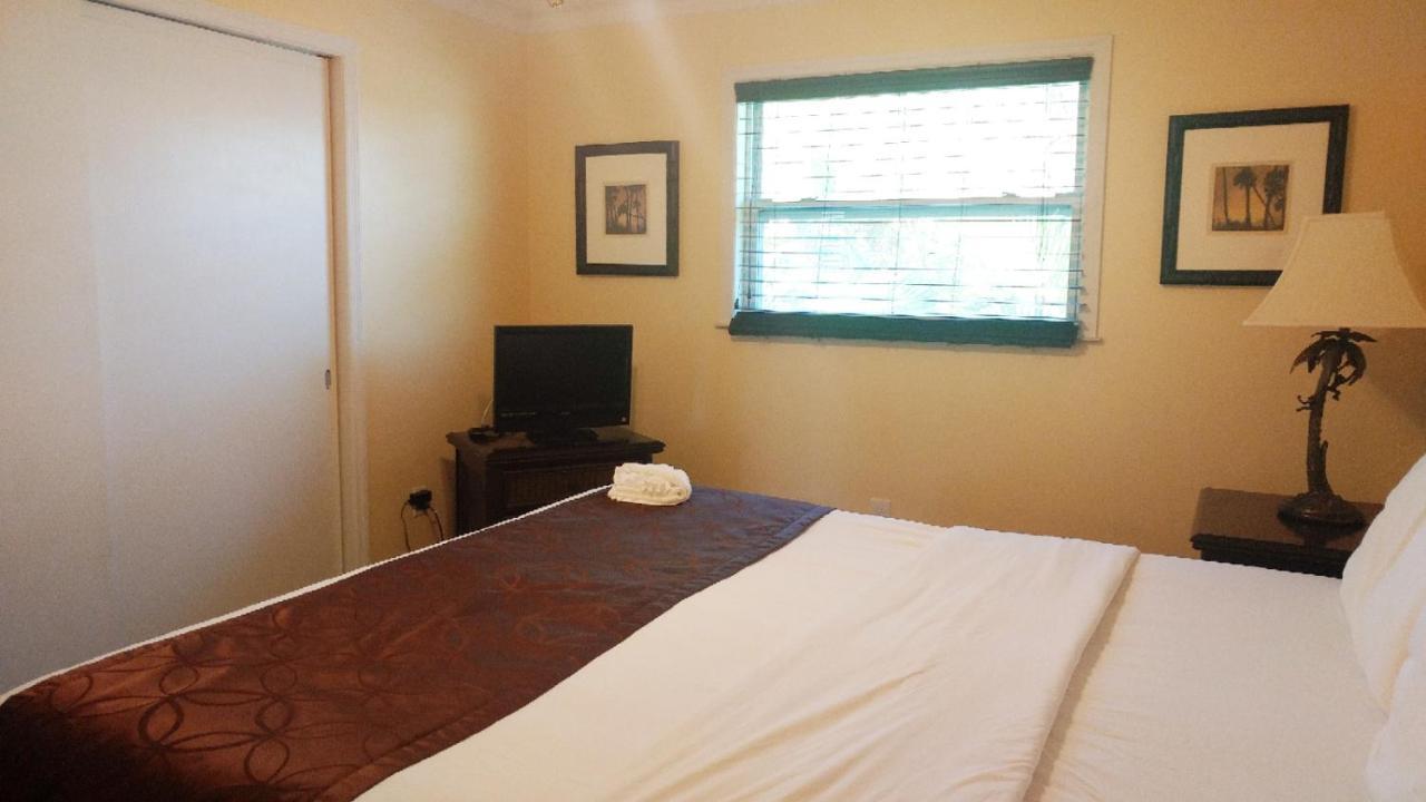 Hidden Harbor Suites Fort Myers Beach Bagian luar foto