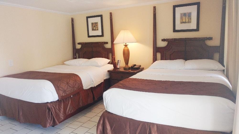 Hidden Harbor Suites Fort Myers Beach Bagian luar foto