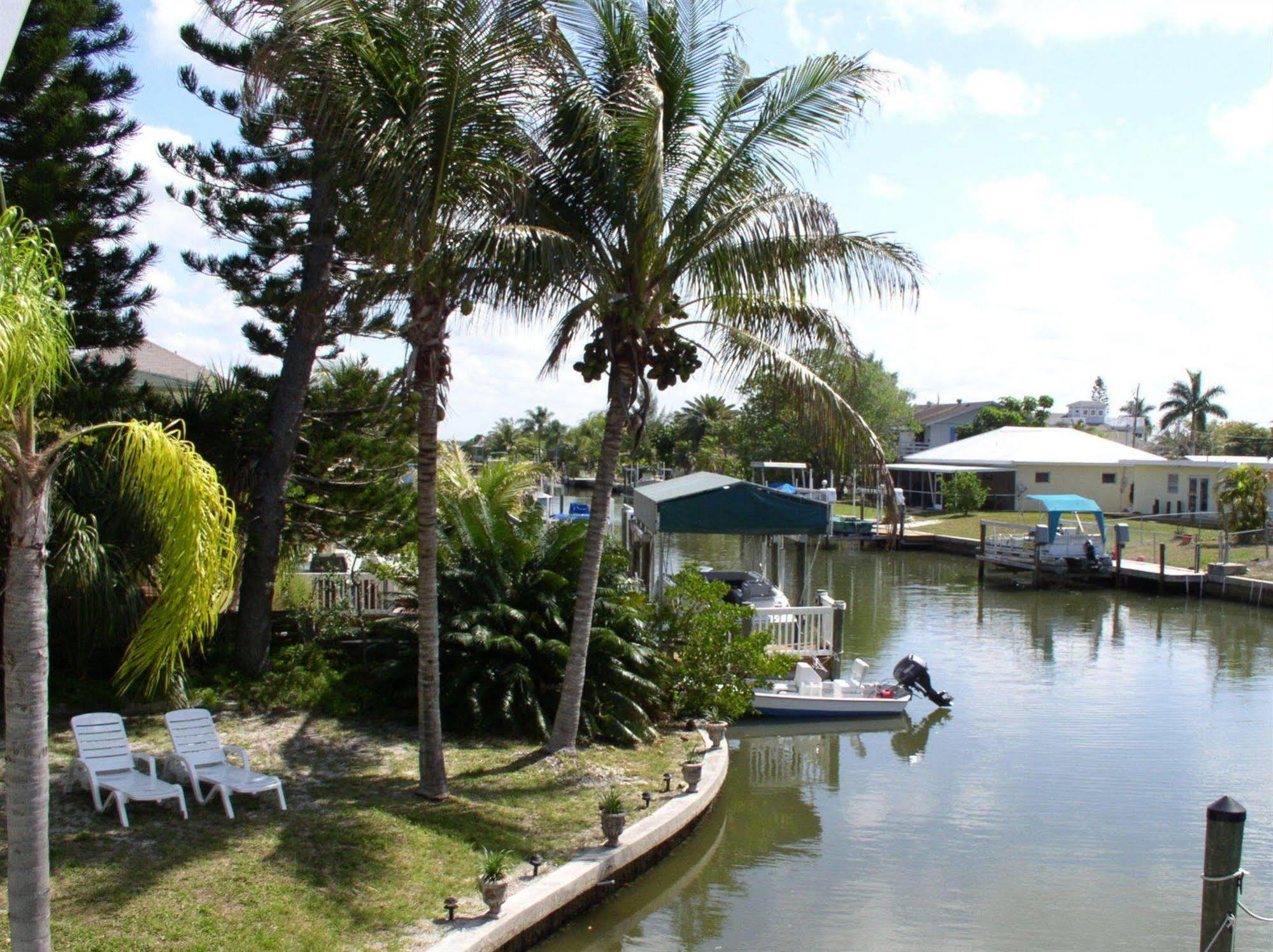 Hidden Harbor Suites Fort Myers Beach Bagian luar foto